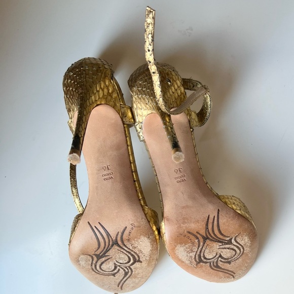 Jean-Michel Cazabat ~ Stiletto Heels ~ Skin ~ Gold ~ Well loved, still gorgeous - Picture 8 of 9